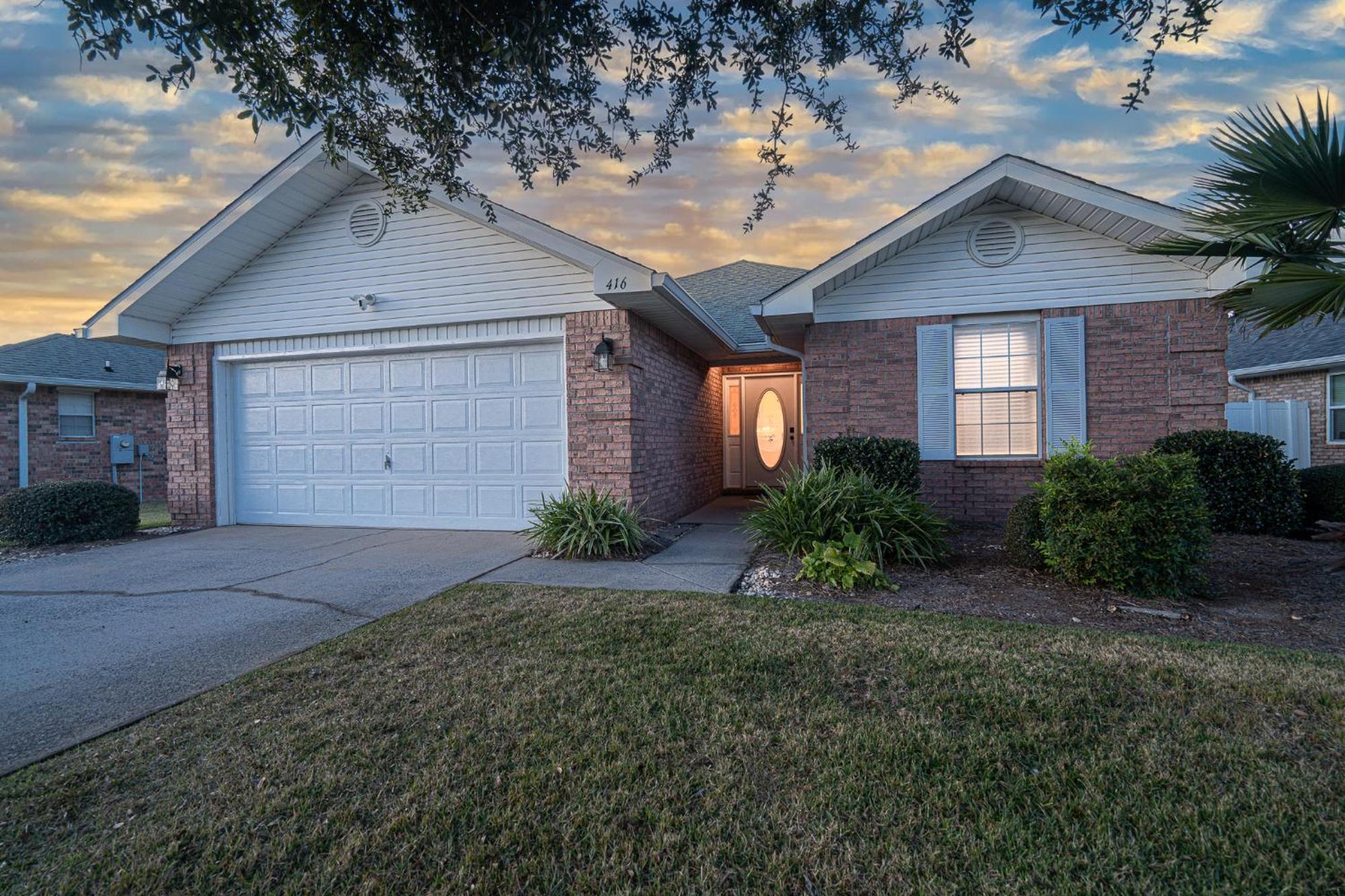 Heated Pool And Golf Cart, Walk To Beach! Best Deal! Destin Exterior foto