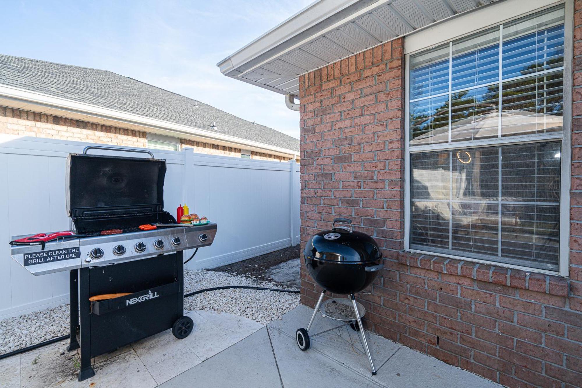 Heated Pool And Golf Cart, Walk To Beach! Best Deal! Destin Exterior foto